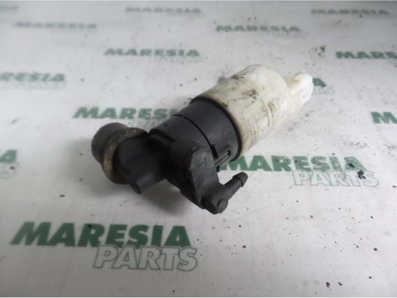 Peugeot - 307 - Scheibensprüherpumpe vorne