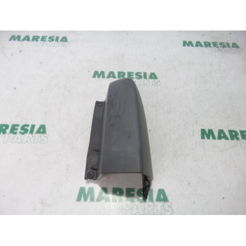 Renault - Trafic - Taillight, right