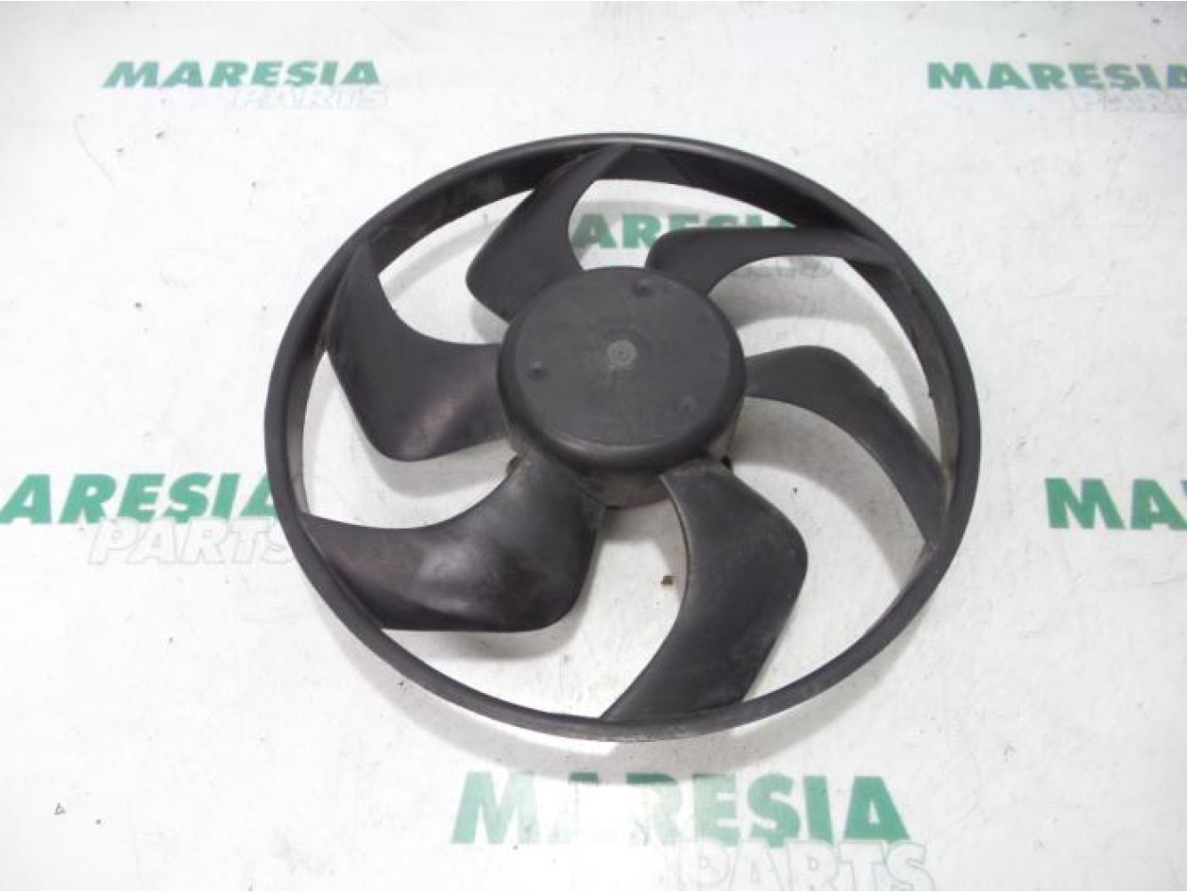 Renault - Trafic - Fan motor