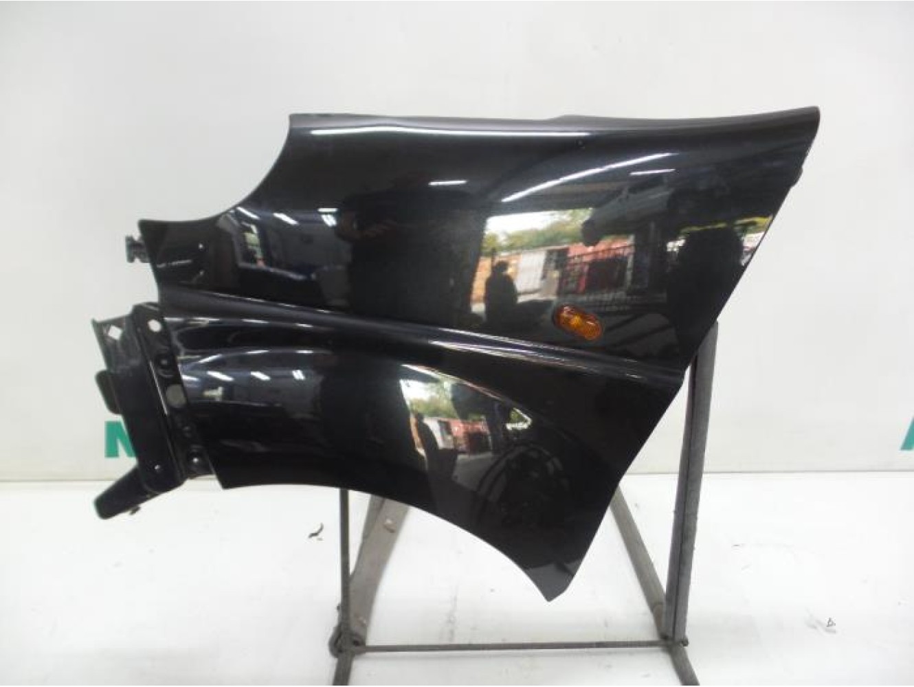 Renault - Trafic - Front wing, left