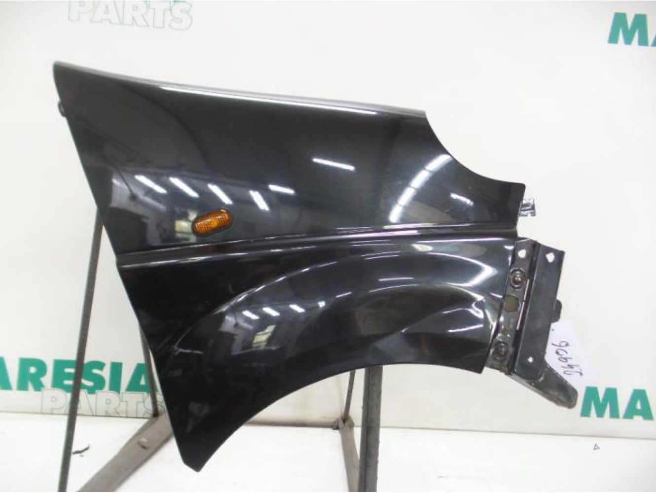 Renault - Trafic - Aile avant droite