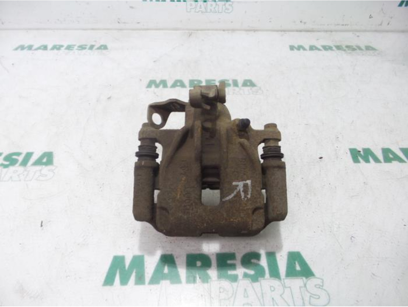 Renault - Trafic - Etrier de frein (pince) arrière droit