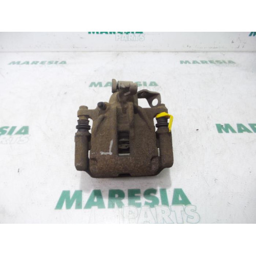 Renault - Trafic - Remklauw (Tang) links-achter