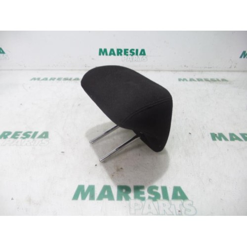 Peugeot - 407 - Headrest
