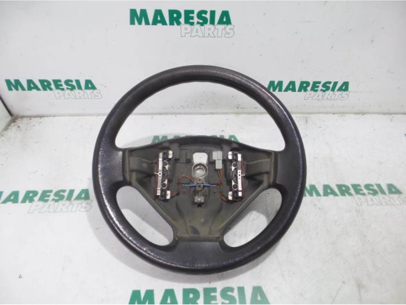 Renault - Trafic - Steering wheel