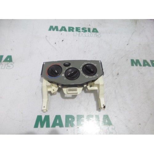 Renault - Trafic - Panneau de commandes chauffage