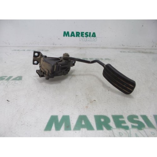 Renault - Trafic - Gaspedaalpositie Sensor