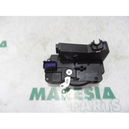 Renault - Trafic - Door lock mechanism 2-door, right