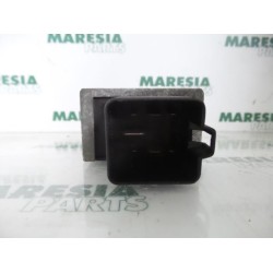 Renault - Trafic - Glow plug relay