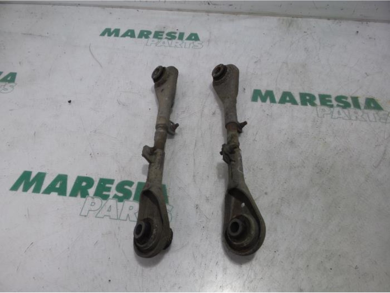 Peugeot - 407 - Anti-roll bar guide