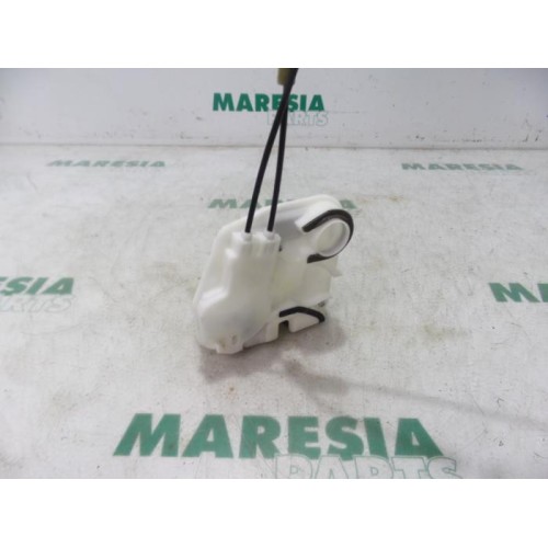 Citroen - C4 Aircross - Front door lock mechanism 4-door, right