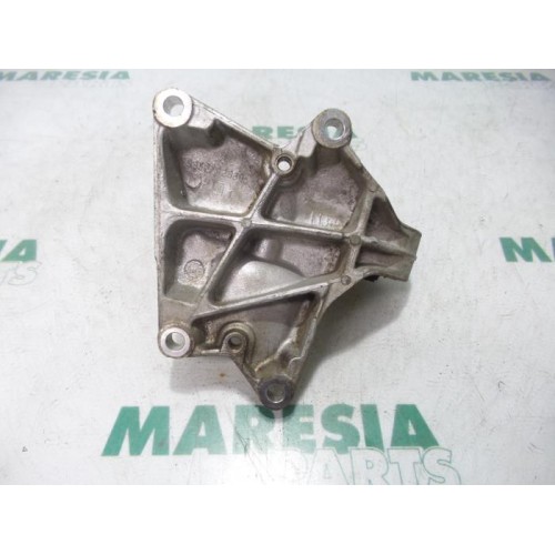 Citroen - Picasso - Engine mount