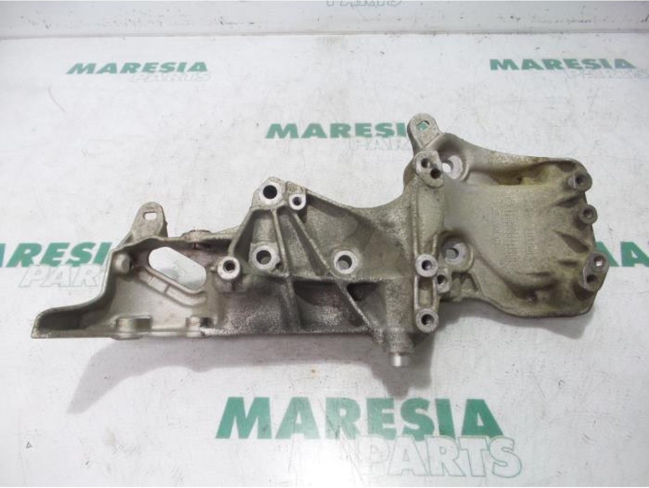 Renault - Megane Scenic - Support (miscellaneous)