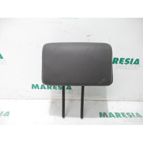 Renault - Laguna - Headrest