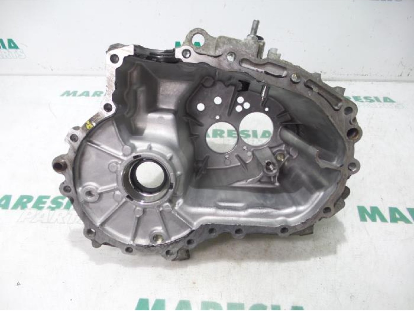Peugeot - 206 - Gearbox casing