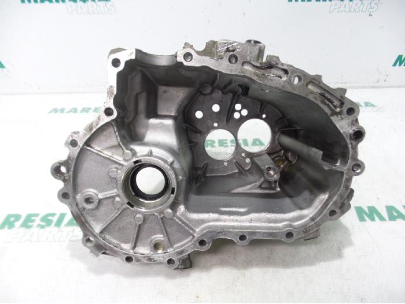 Peugeot - 206 - Gearbox casing