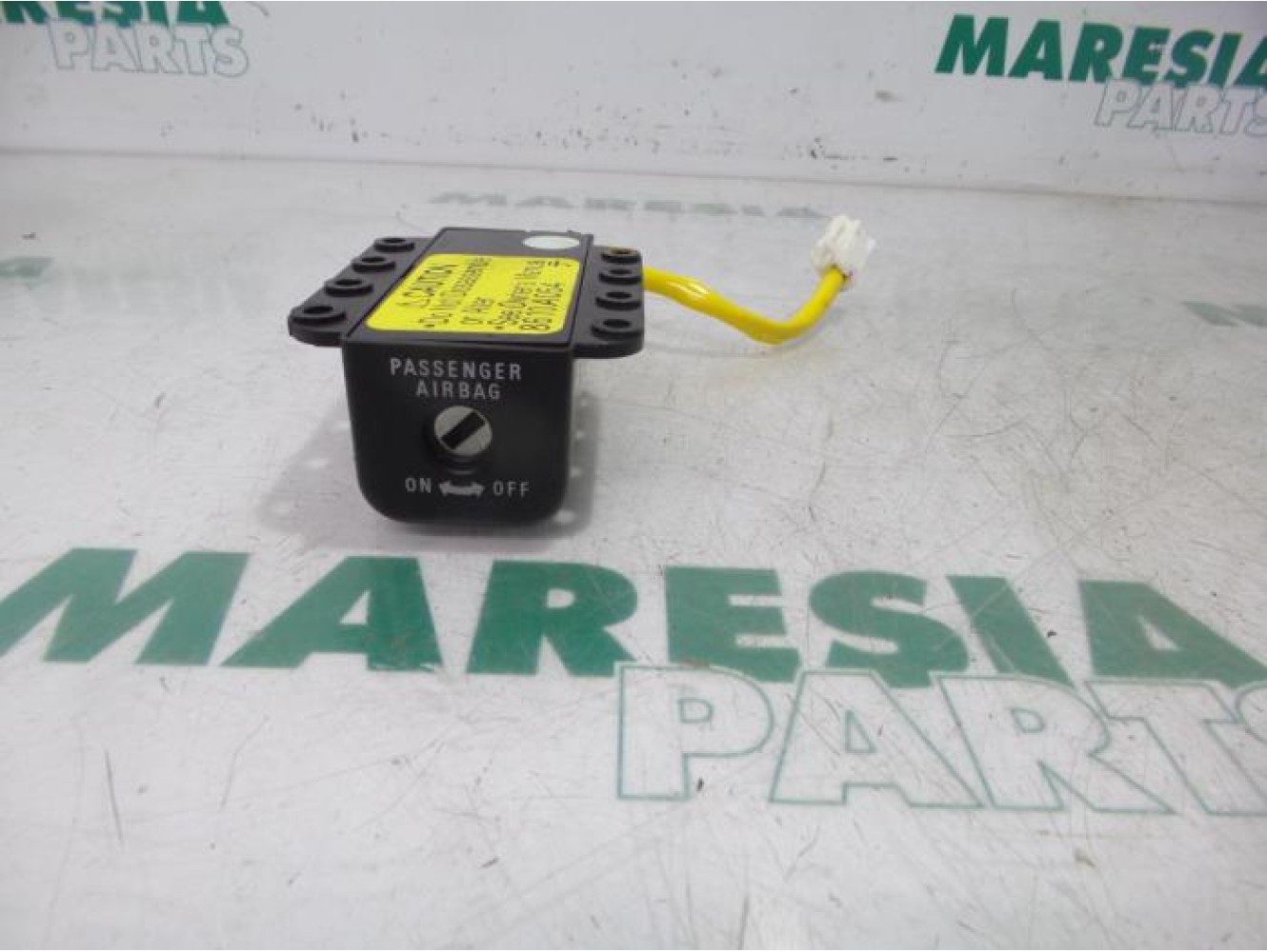 Citroen - C-Crosser - Switch