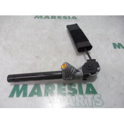 Renault - Laguna - Gordelspanner rechts