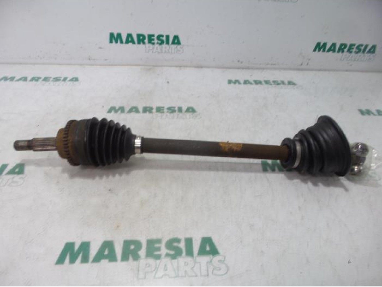 Renault - Megane - Aandrijfas links-voor