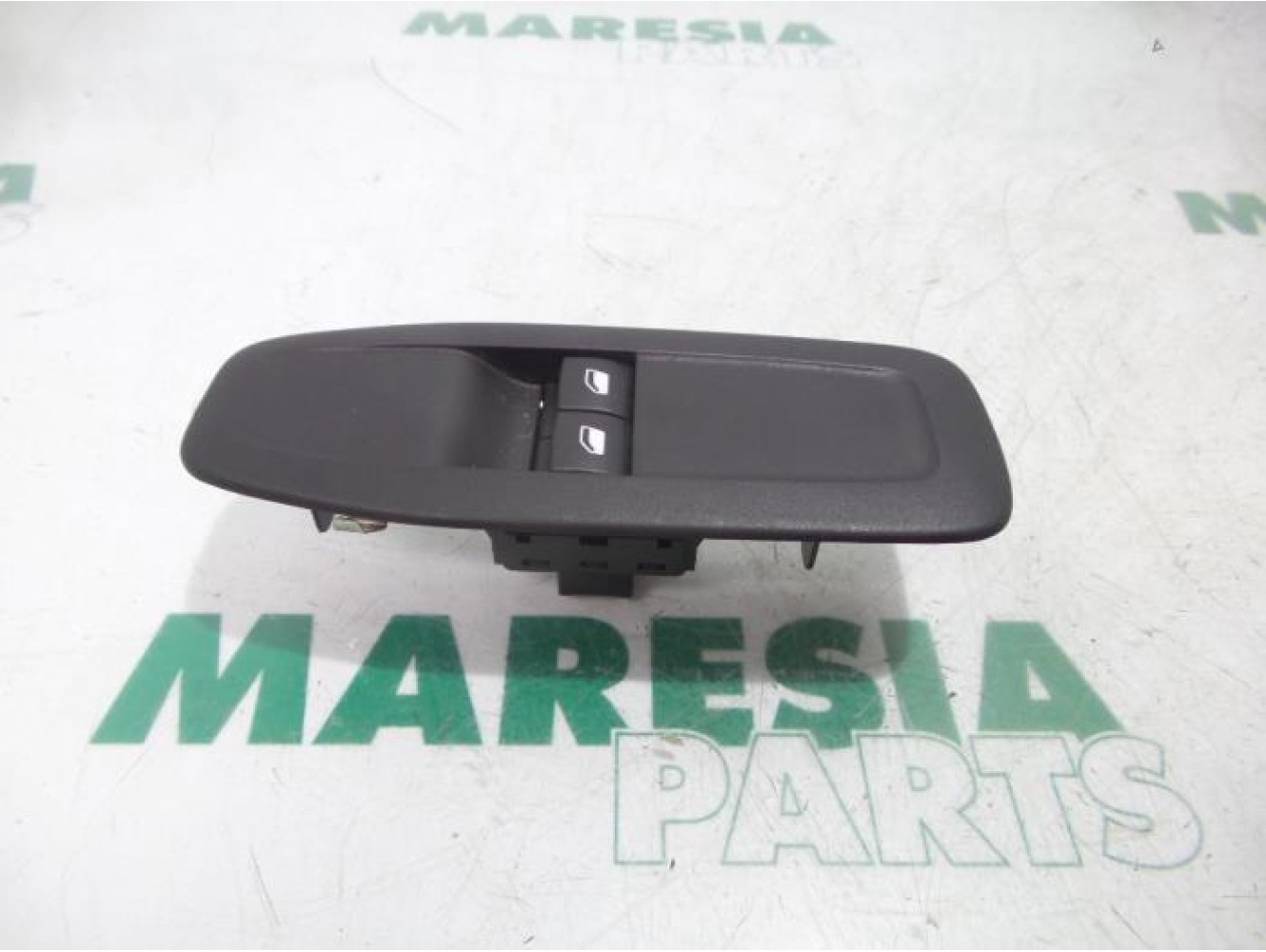 Peugeot - 208 - Multi-functional window switch