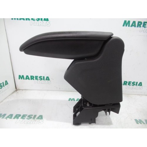 Citroen - C3 - Armrest