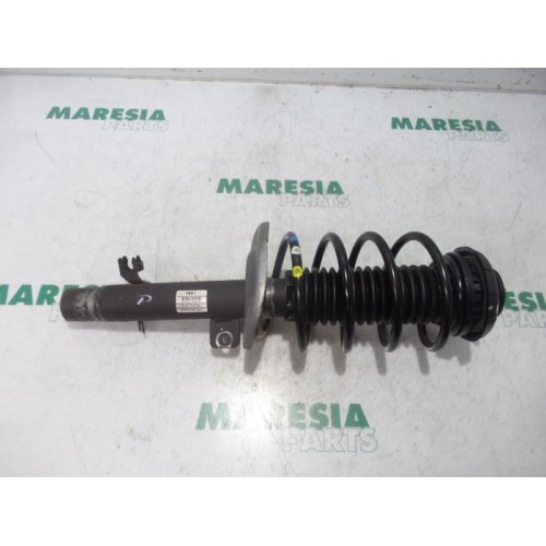 Peugeot - 208 - Front shock absorber rod, right