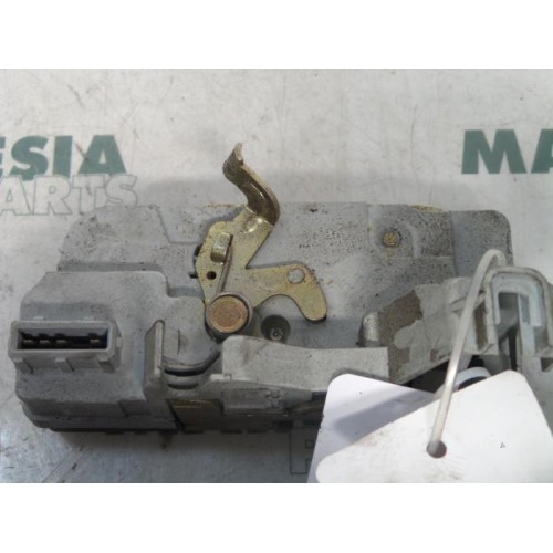 Peugeot - 307 - Rear door lock mechanism 4-door, left