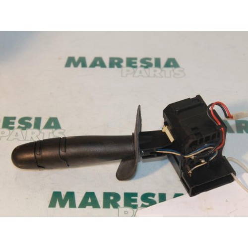 Renault - Megane - Indicator switch