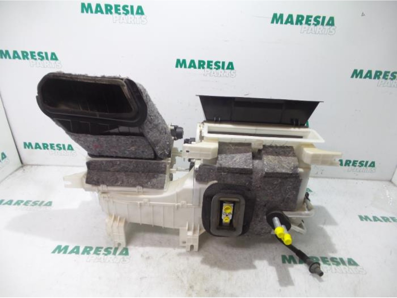 Citroen - C-Crosser - Heater housing