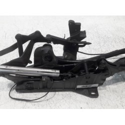 Peugeot - 308 - Convertible top hinge