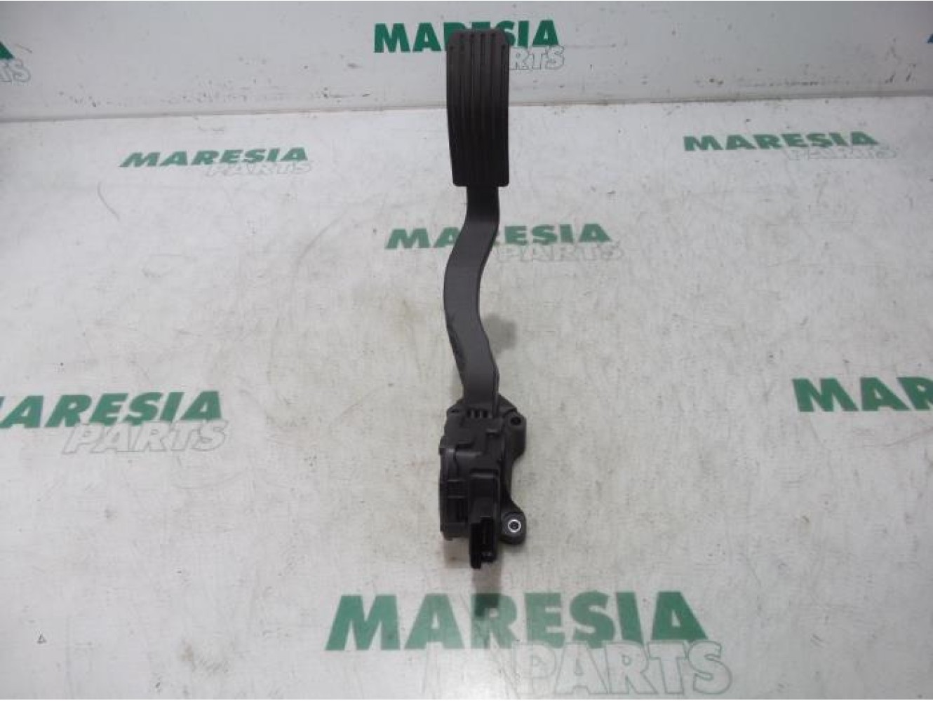 Peugeot - 208 - Throttle pedal position sensor