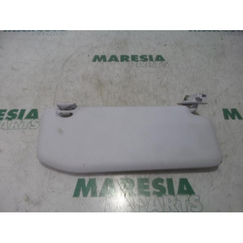 Peugeot - 208 - Sun visor