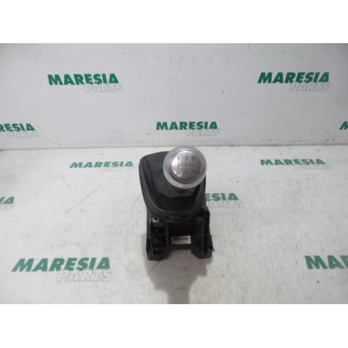 Peugeot - 308 - Gear stick