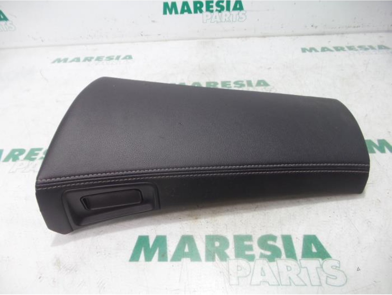 Citroen - C-Crosser - Dashboard klep