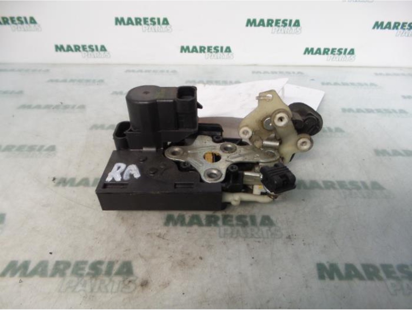 Alfa Romeo - 156 - Rear door mechanism 4-door, right
