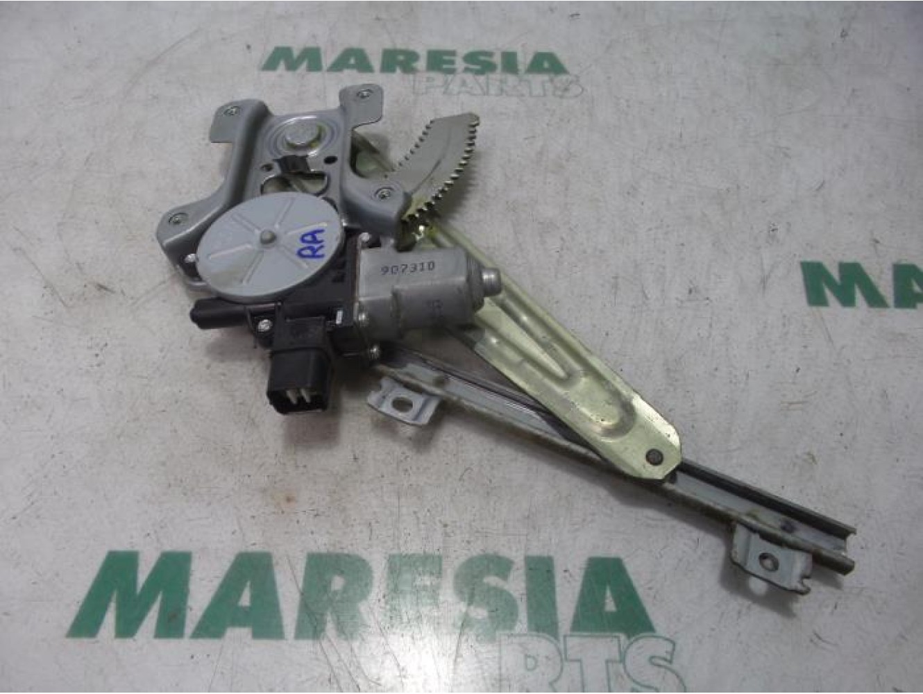Citroen - C-Crosser - Rear door window mechanism 4-door, right