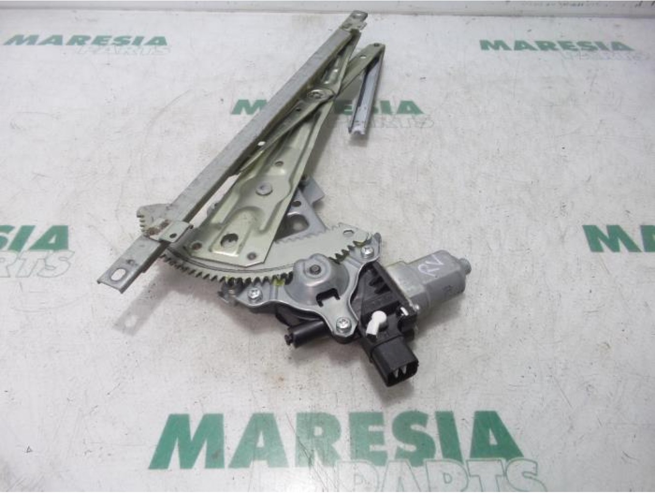 Citroen - C-Crosser - Window mechanism 4-door, front right