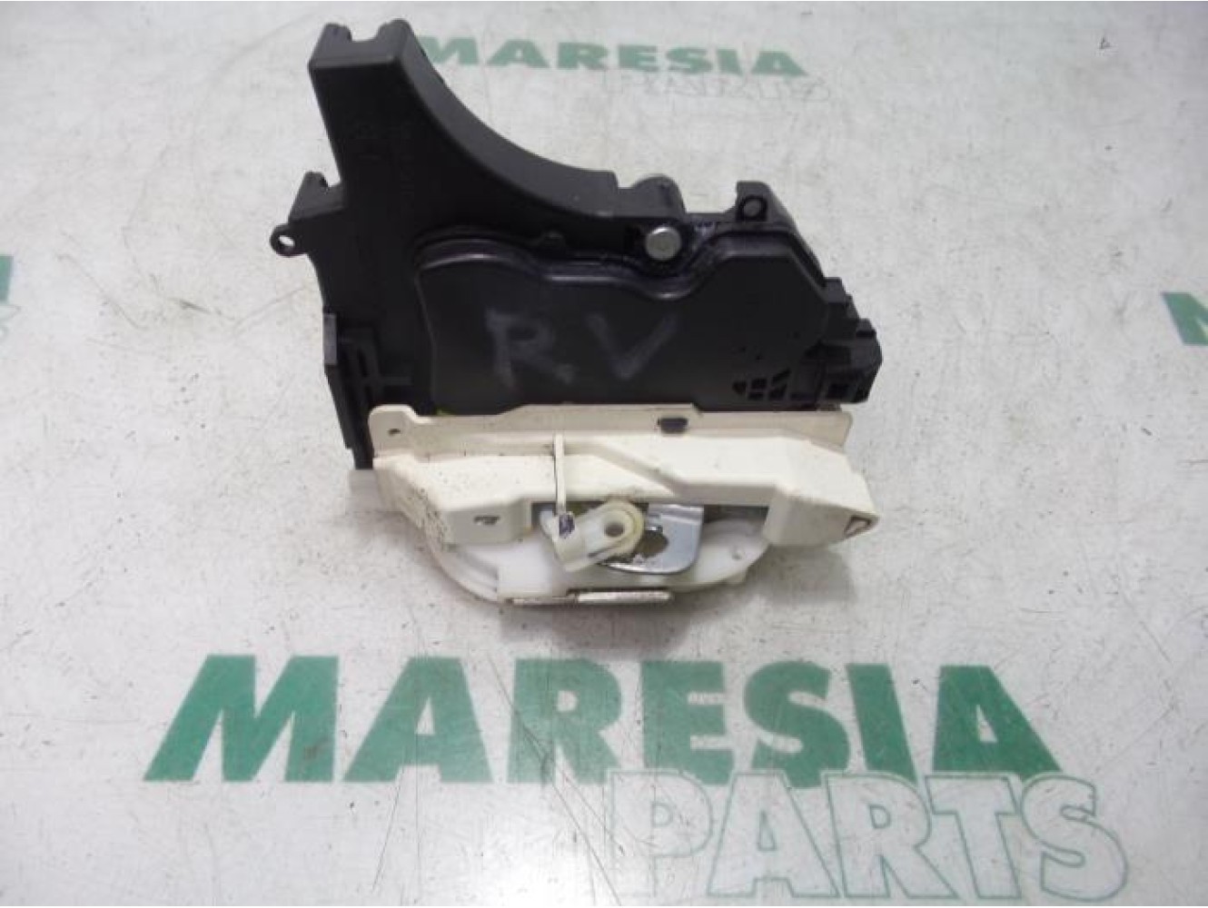 Citroen - C-Crosser - Front door lock mechanism 4-door, right