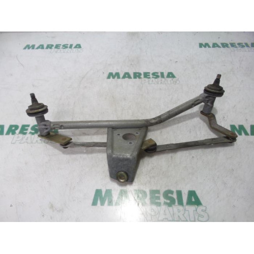 Peugeot - 206 - Wiper mechanism