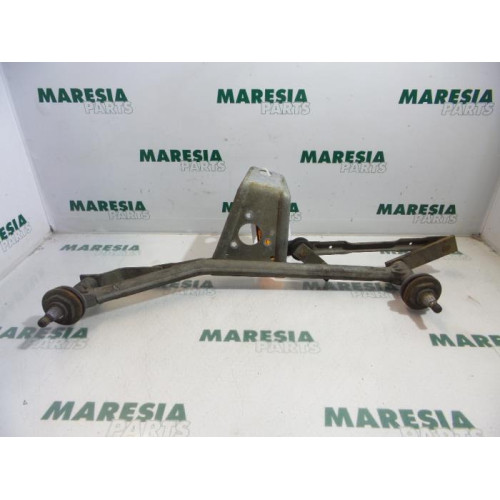 Peugeot - 206 - Wiper mechanism