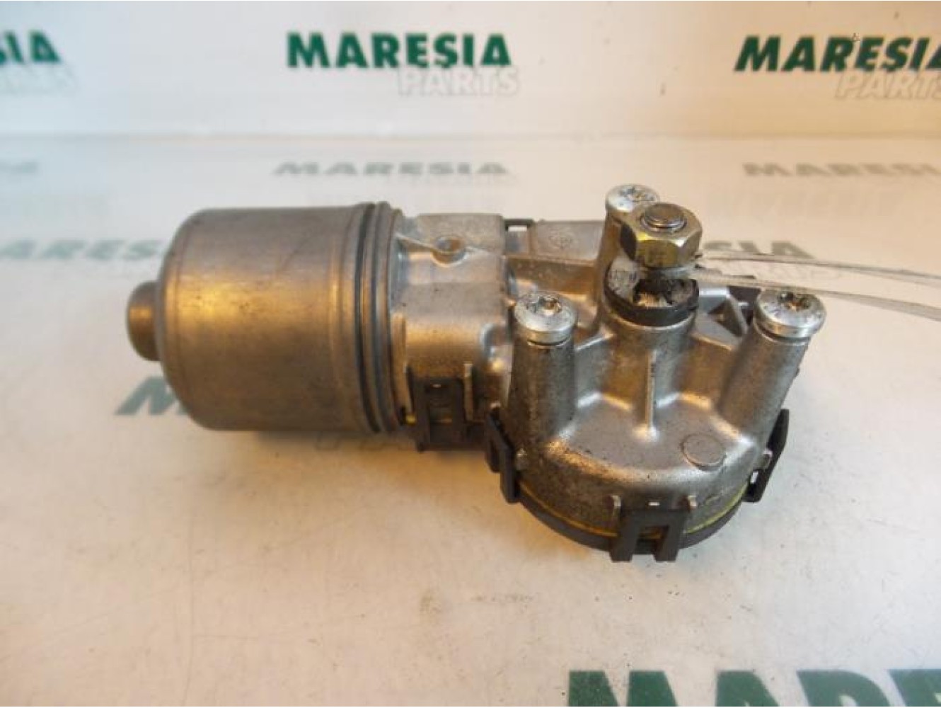Peugeot - 206 - Front wiper motor
