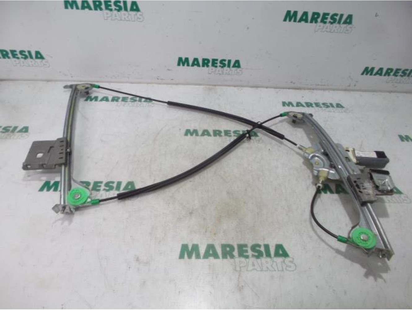 Peugeot - 206 - Window mechanism 2-door, front right