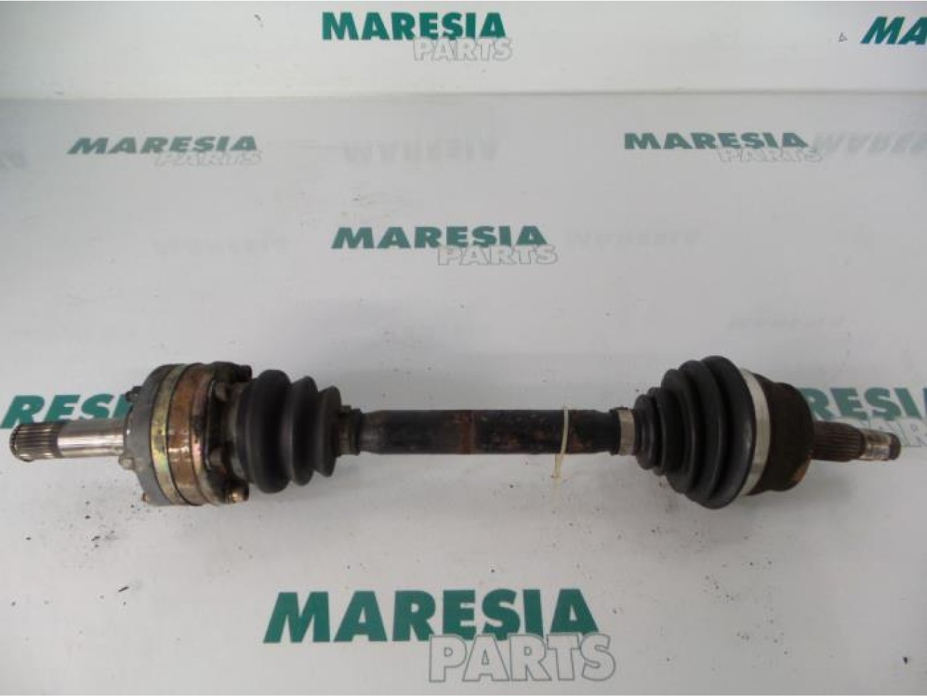 Alfa Romeo - 166 - Aandrijfas links-voor