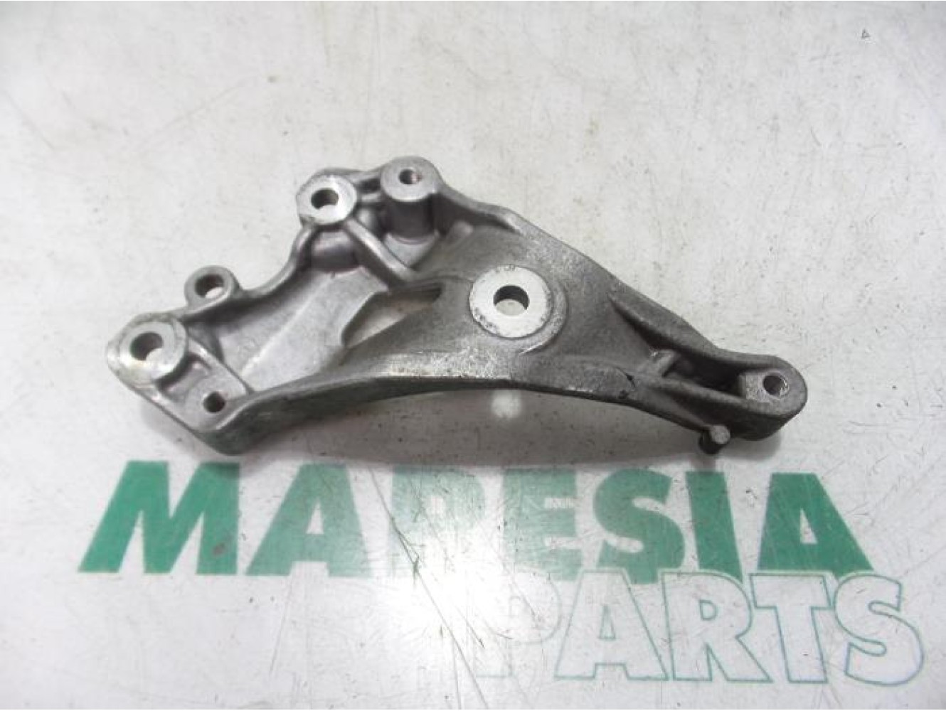 Peugeot - 5008 - Support (miscellaneous)