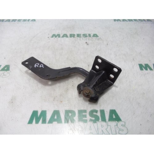 Citroen - C-Crosser - Tailgate hinge