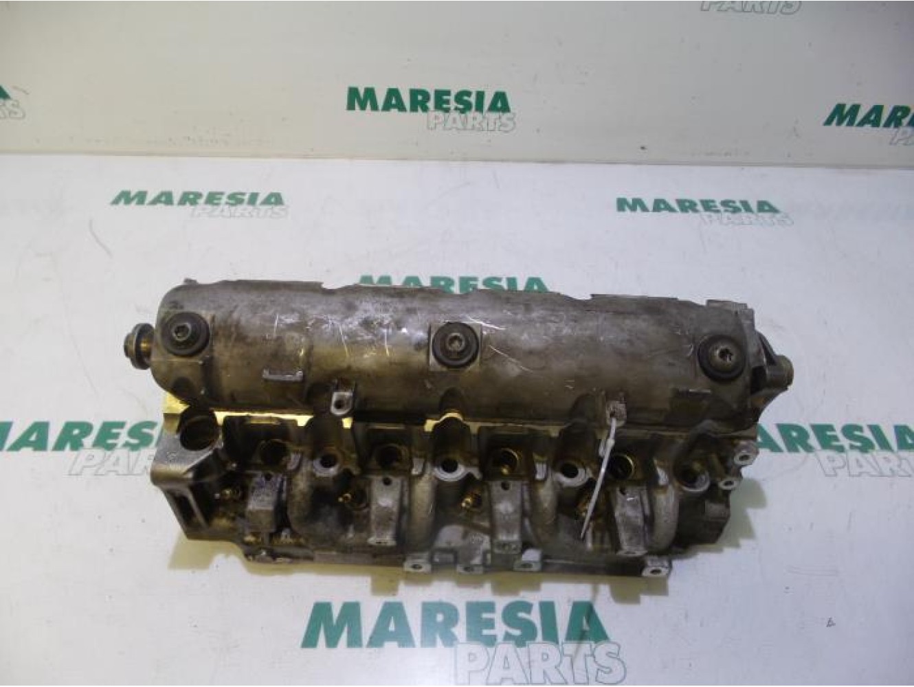 Renault - Laguna - Cylinder head