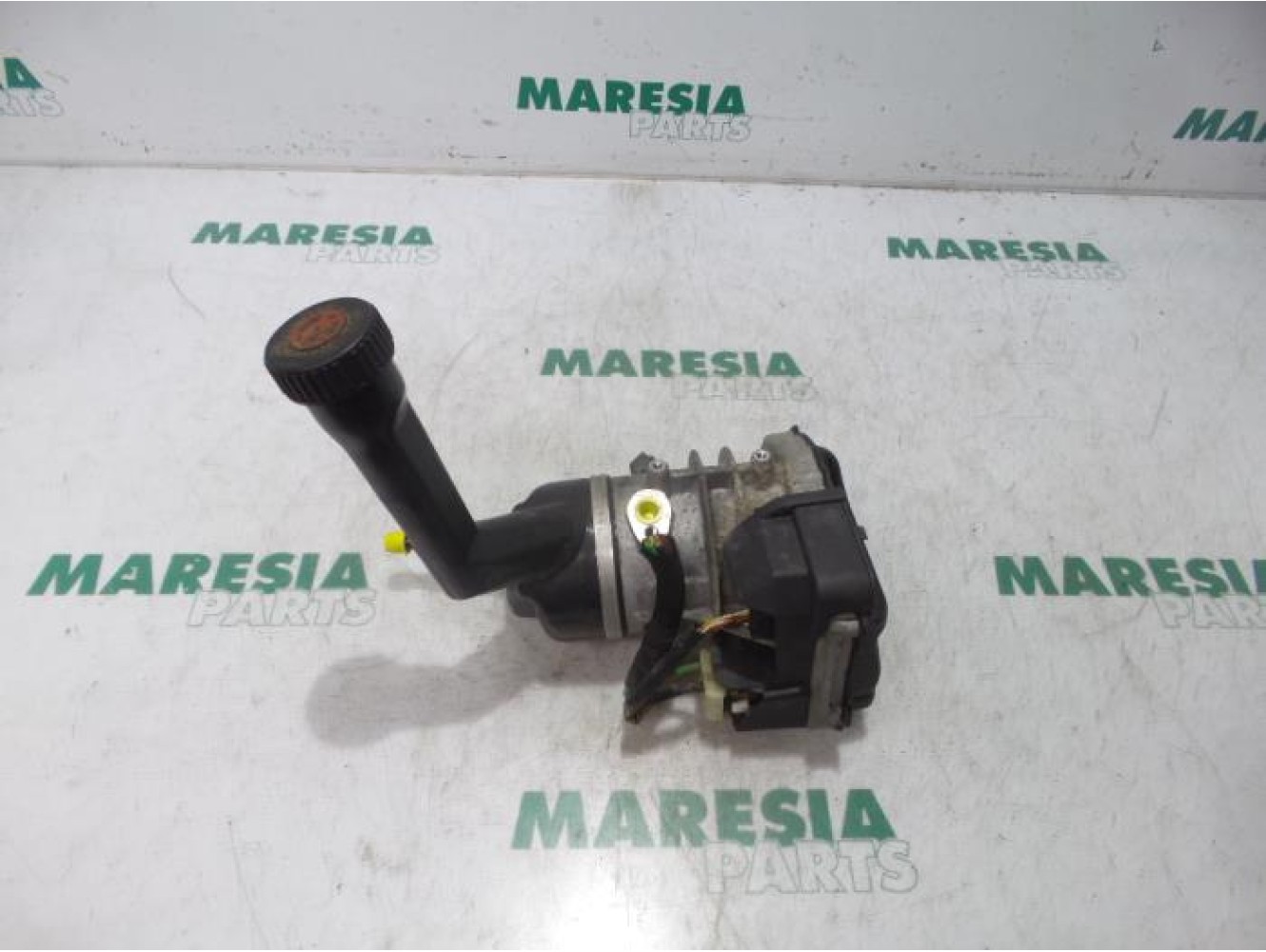 Peugeot - 308 - Power steering pump