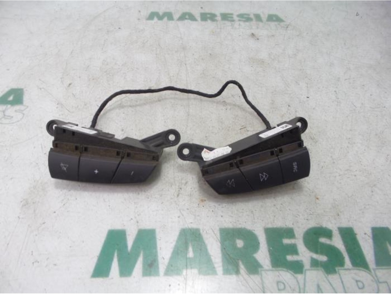 Peugeot - Boxer - Commande radio volant