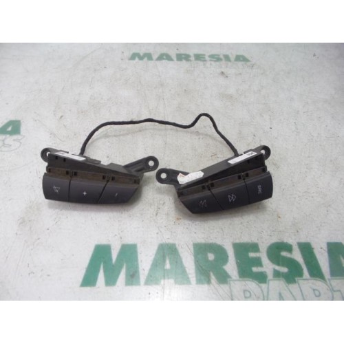Peugeot - Boxer - Steering wheel mounted radio control