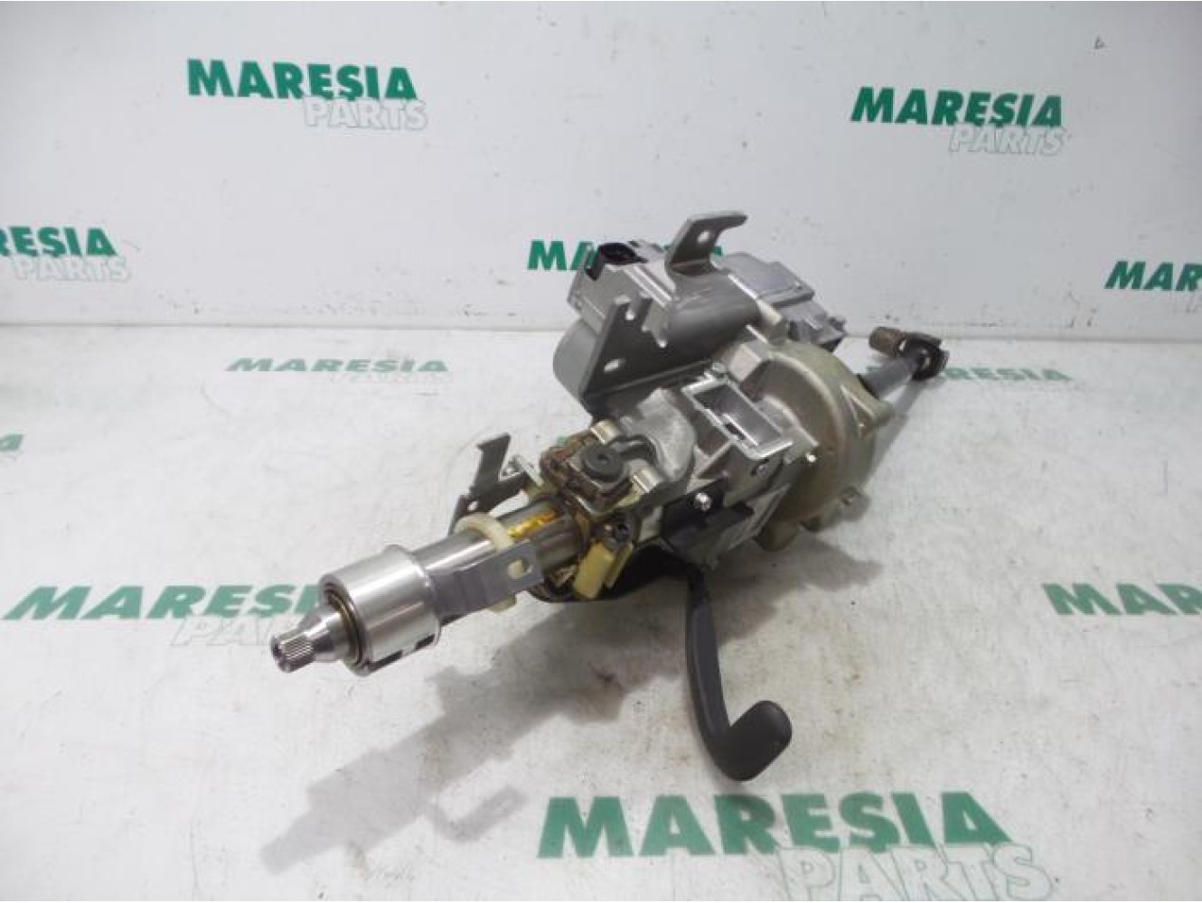 Renault - Megane Scenic - Steering column housing